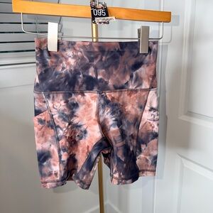 95. LLL Align HR Short Pockets 6" Diamond Dye Seashell Smoky Topaz Graphite Grey